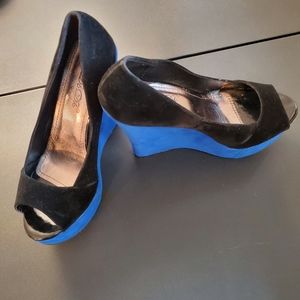 Blue and Black Suede Shoes. Size 7.5